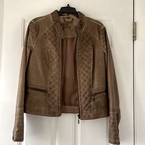 J2 Brown Quilted Zippered Leather Jacket, Medium